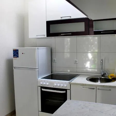 Stan Na Dan 1, 아파트